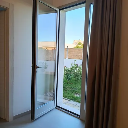 Giardino Romanelli בית הארחה 3*